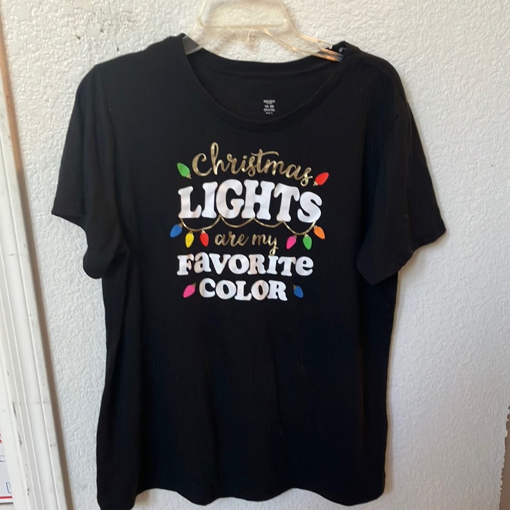 FINAL MARKDOWN Christmas lights t shirt xxl